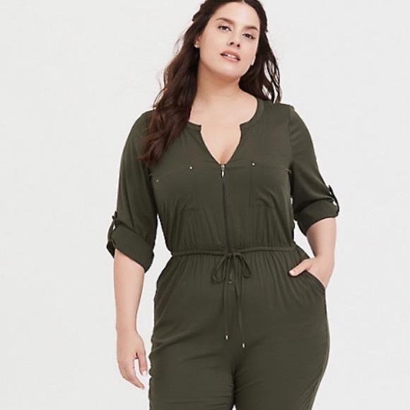 🕴Torrid Olive Zip Front Jumpsuit⭐️ - Picture 1 of 5